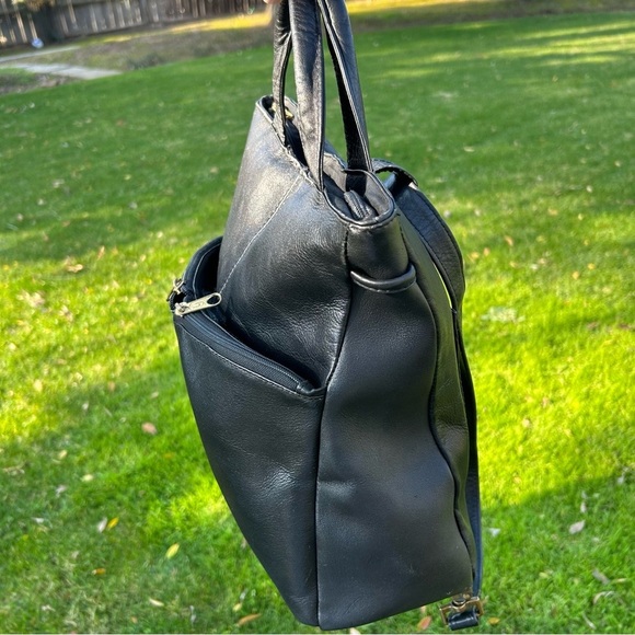 Vintage Hobo International 3-in-1 Black Leather Handbag/Shoulder/Backpack main image 14